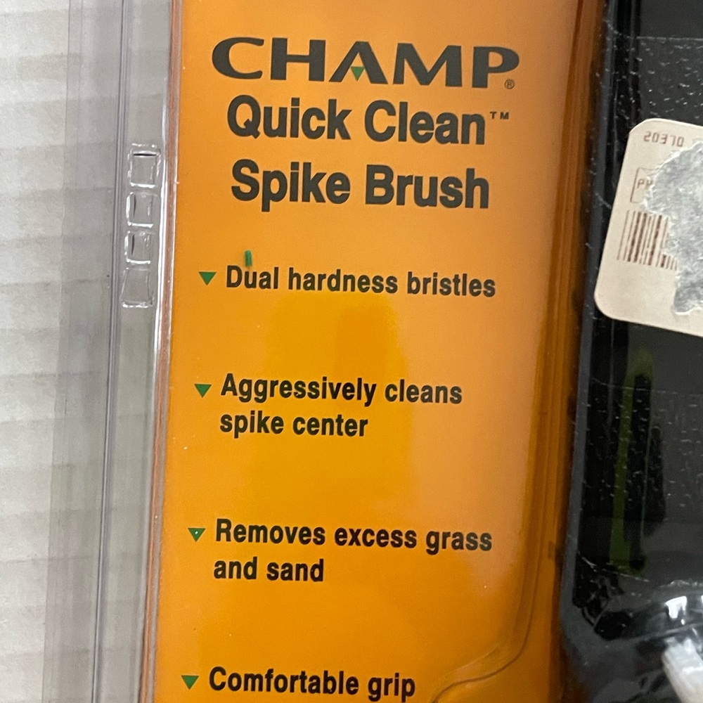 CHAMP Golf Spike Brush - Picture 2 of 3